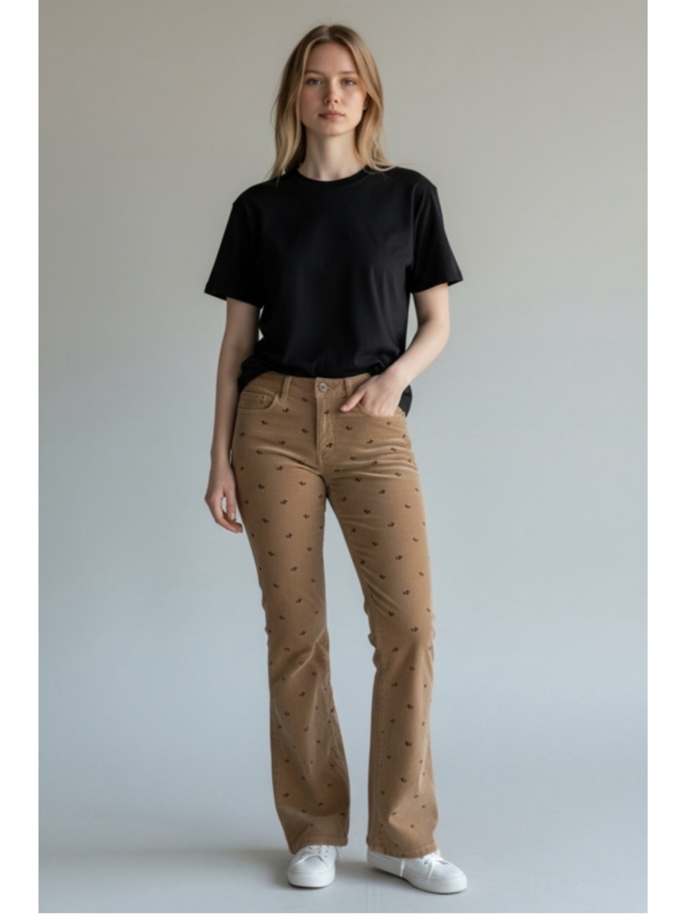 Women's
Lilly Pulitzer Vintage Corduroy Flare Pants Beige Brown Dog Print